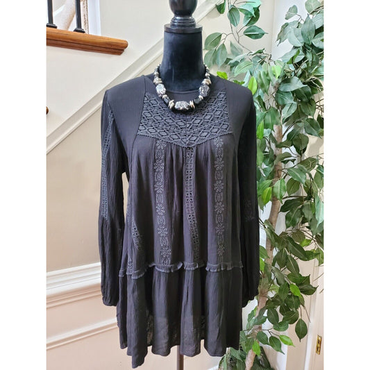 Adiva Women's Black 100% Rayon Round Neck Long Sleeve Casual Top Blouse Size M
