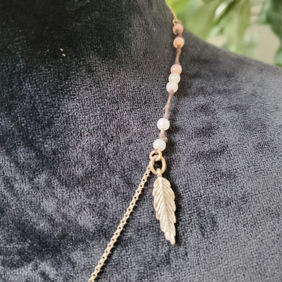 Lucky Brand Women's Gold tone Beaded with Lobster Clasp Pendant Necklace