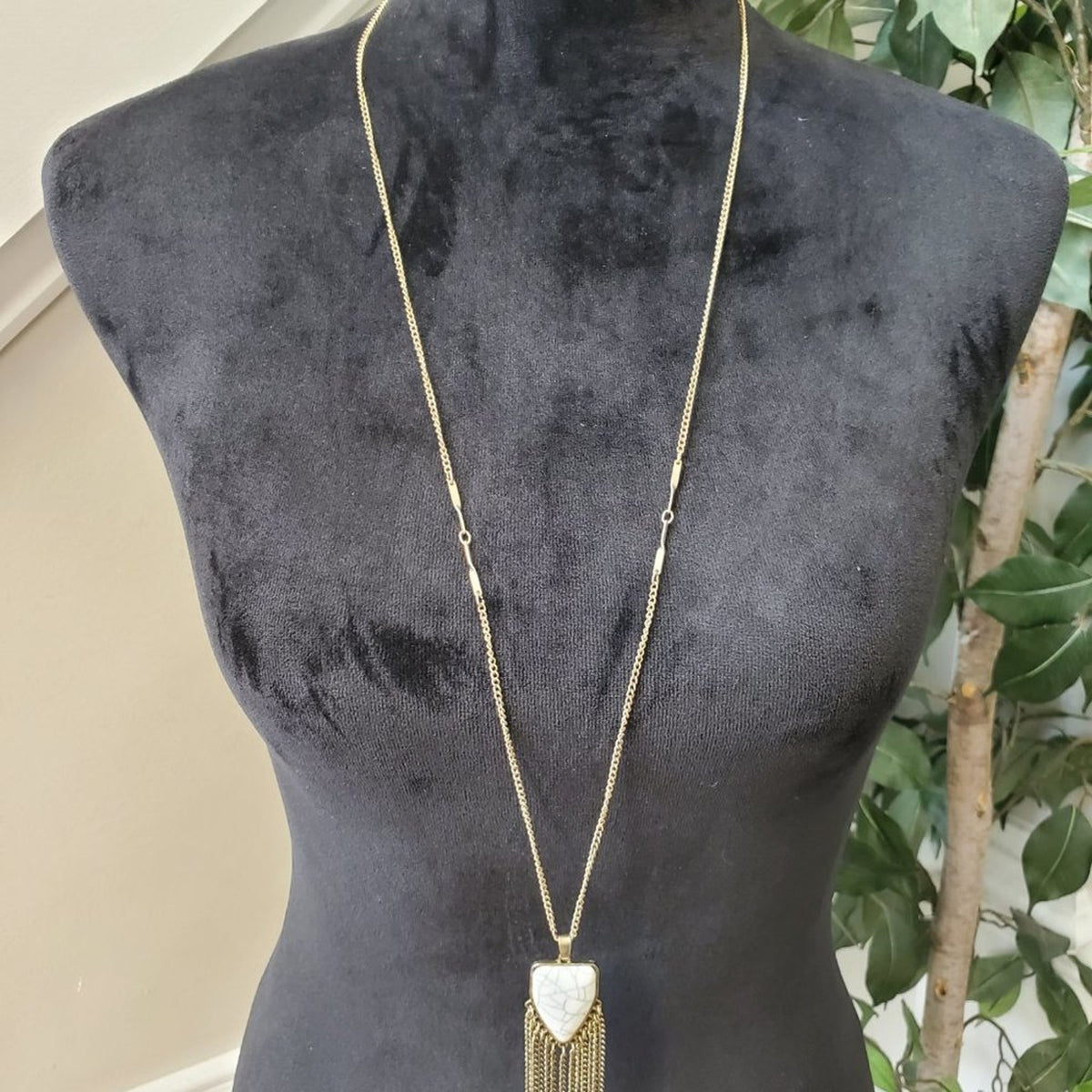 Womens White Persian Shell Eshgh Fringe Pendant Necklace