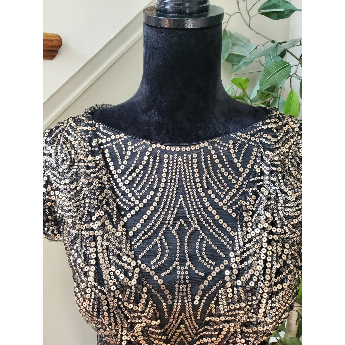 Tadashi Shoji Women's Black Boat Neck Short Sleeve Knee Length Dress Size Small