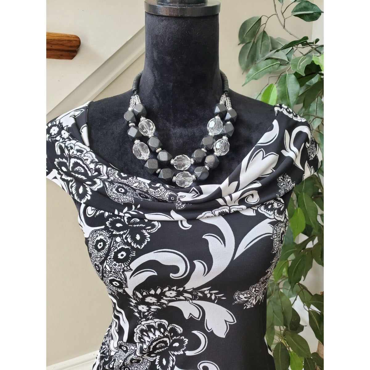 White House Black Market Women's Floral Cowl Neck Sleeveless Knee Length Dress S