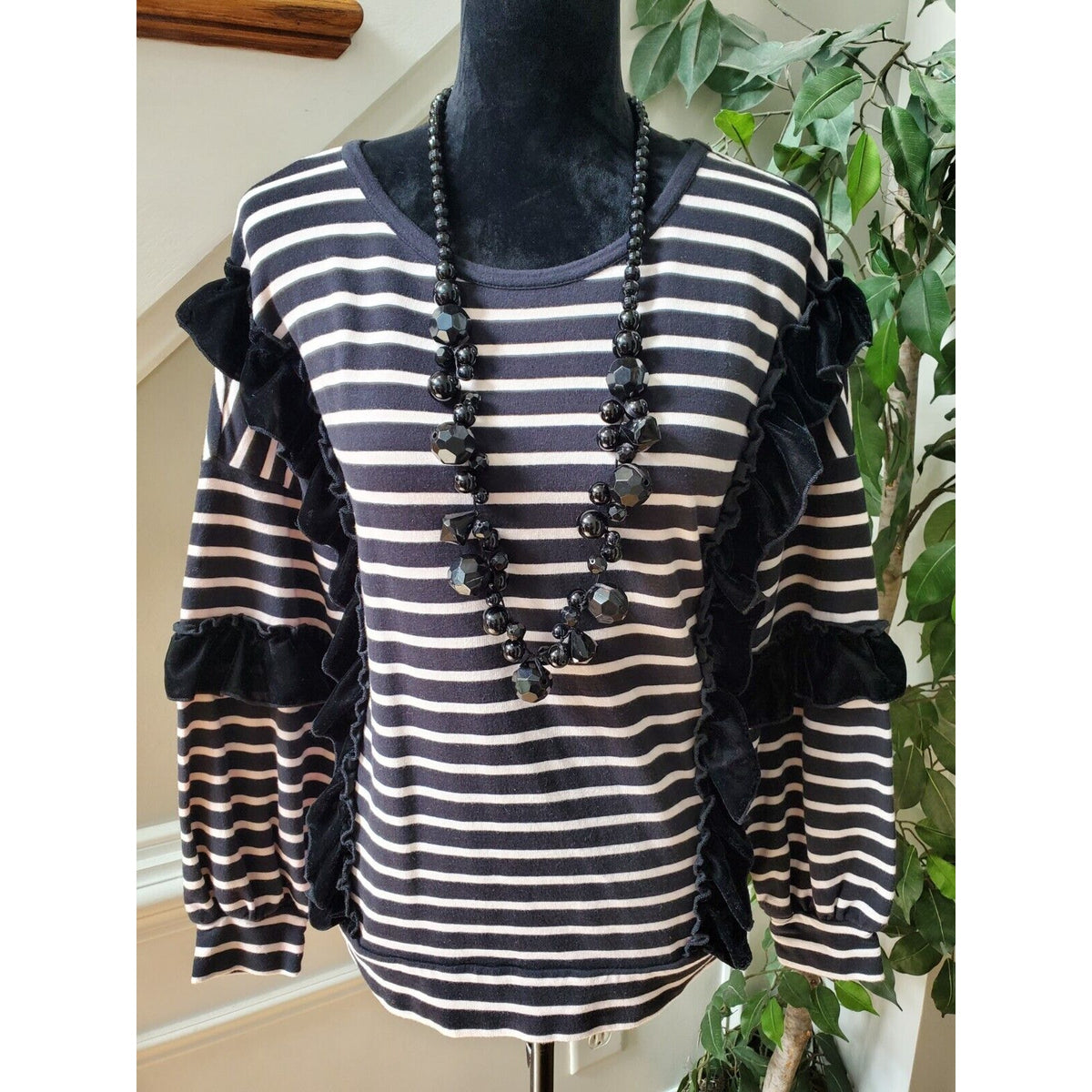 Crown & Ivy Women's Black Cotton Round Neck Long Sleeve Casual Top Shirt Size PL