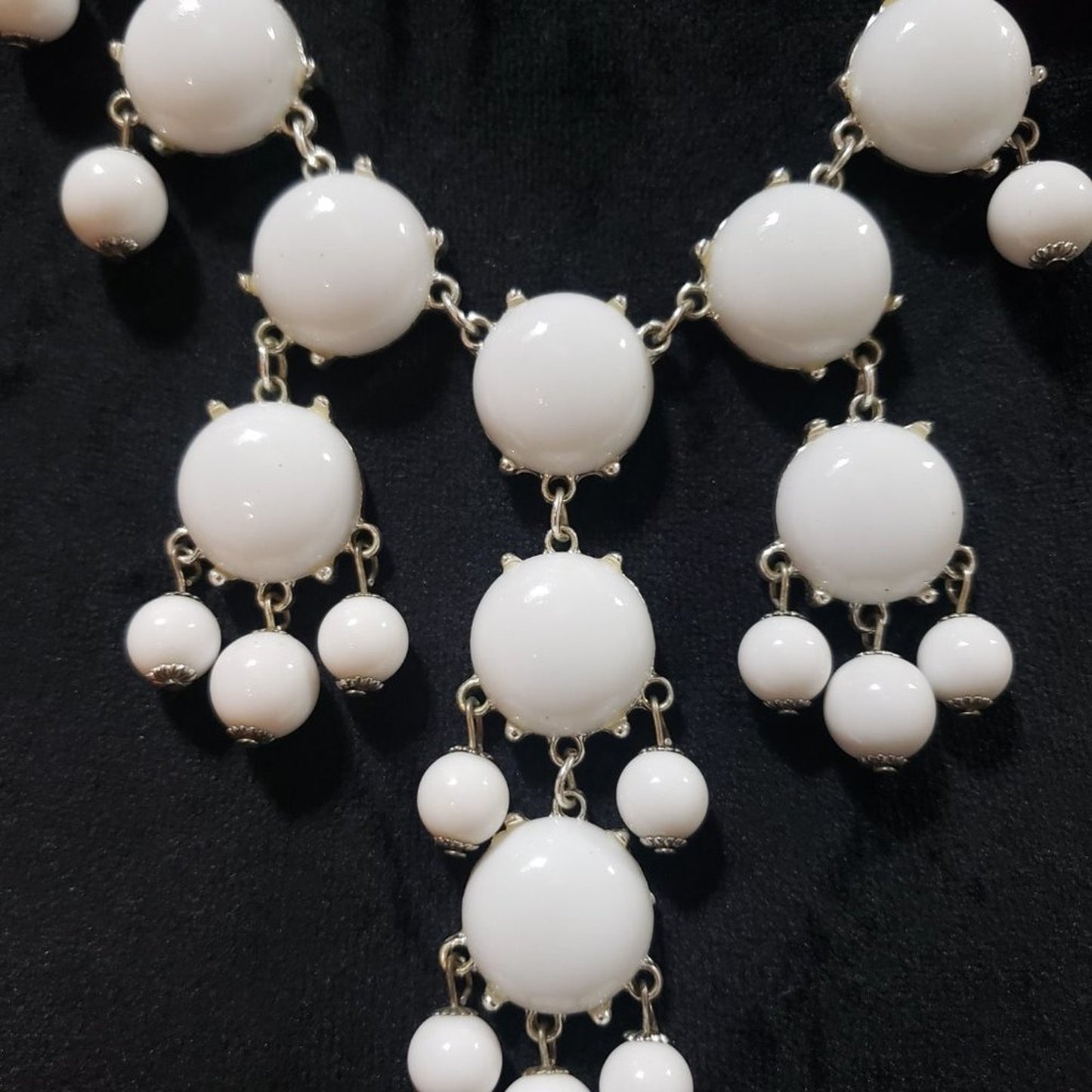 Jane Stone Women's White Drop Round Beads Statement Stylish Necklace
