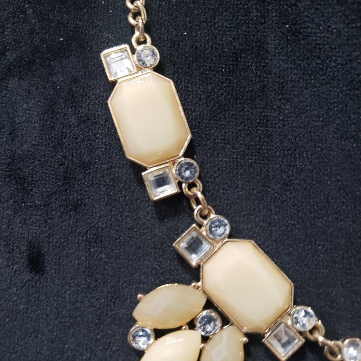 Women's Vintage Beveled Beads On Gold Tone Chain Necklace