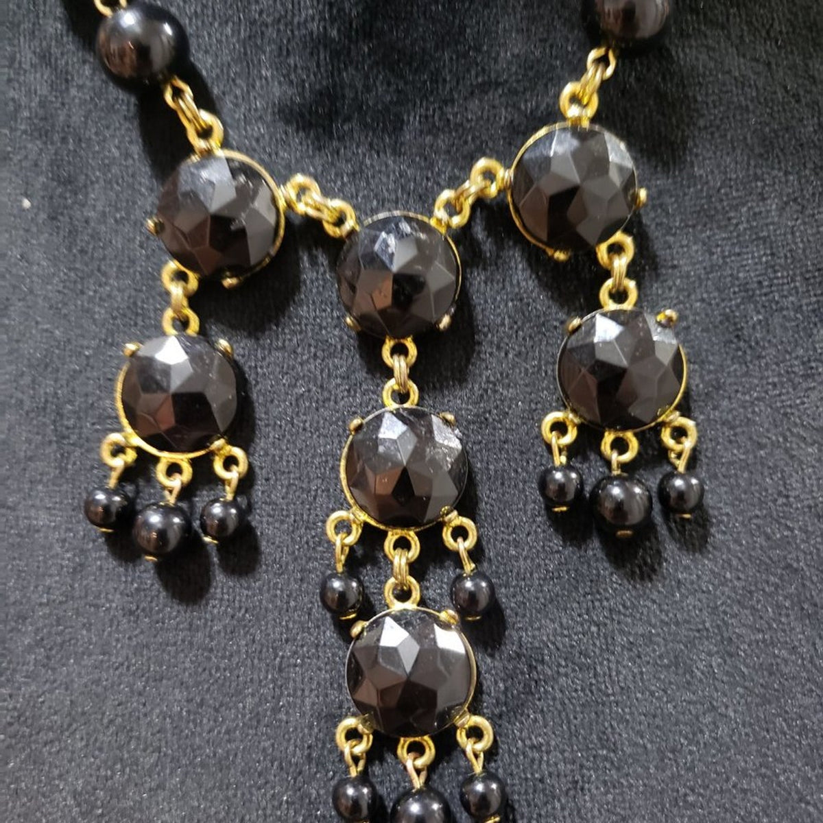 Womens Gold Tone Black Round Stone with Lobster Clasp Jewelry Necklace