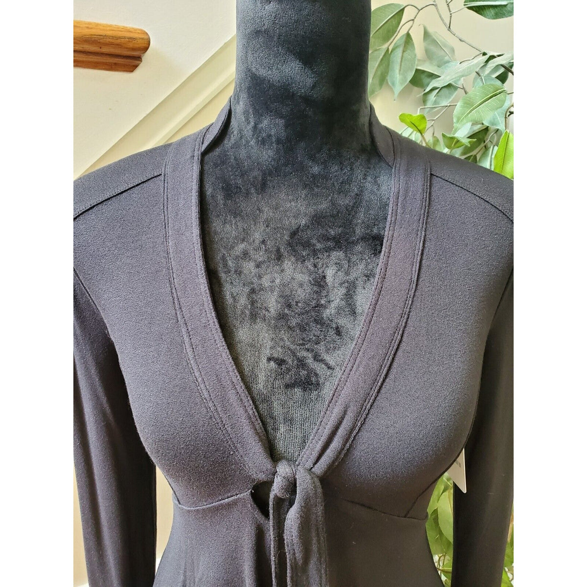 Free People Women Black Rayon V-Neck Long Sleeve Casual Top Blouse Size X-Small
