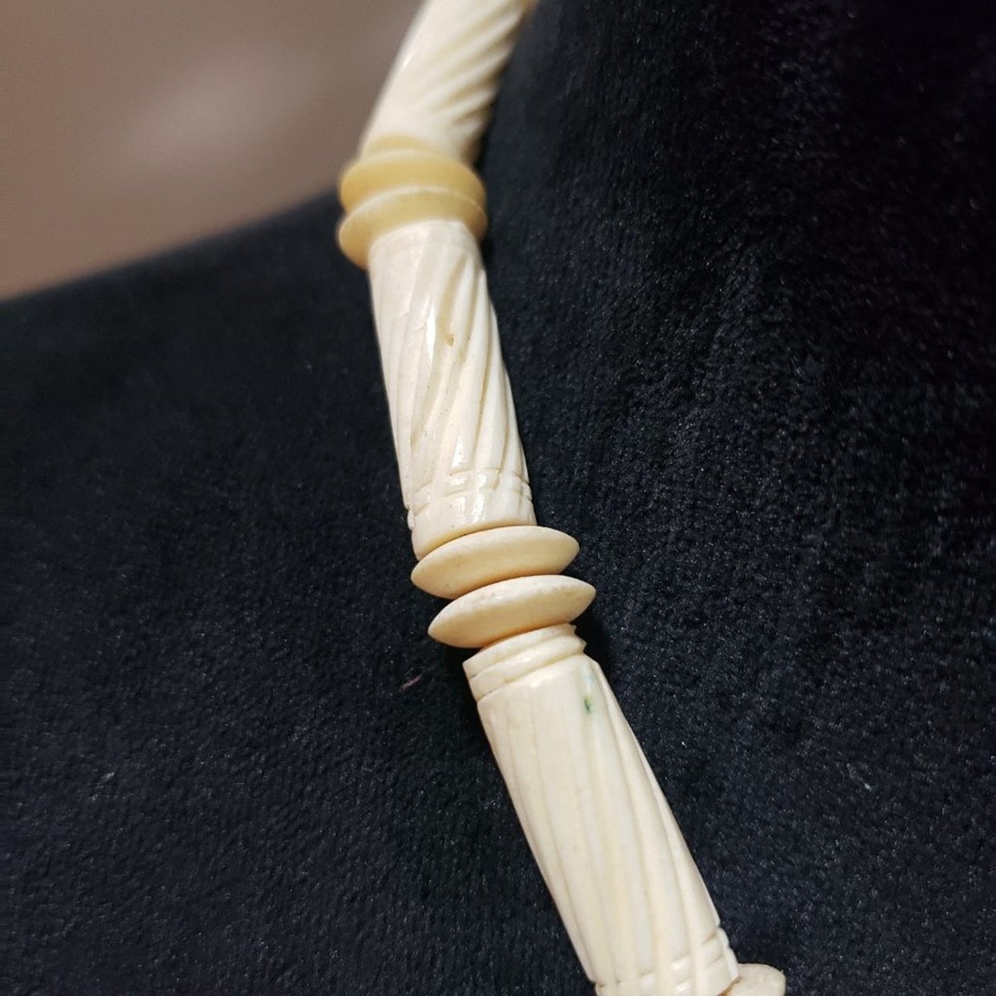 Womens Fashion Yellow Wood Shell Beaded Choker Collar Necklace with Barrel Clasp