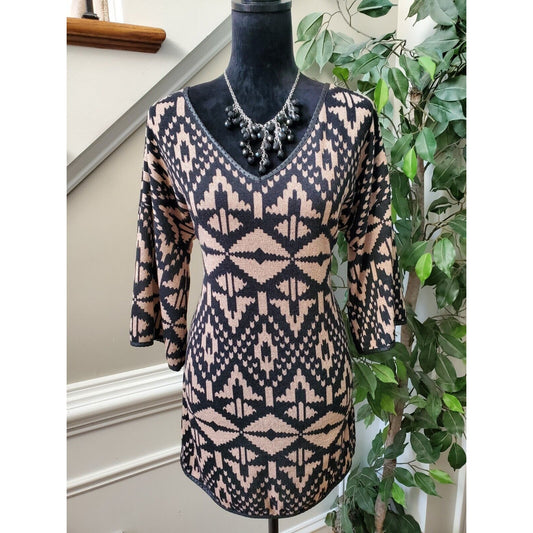 Fab'rik Beige & Black Polyester V-Neck Half Sleeve Geo Print Dress Small
