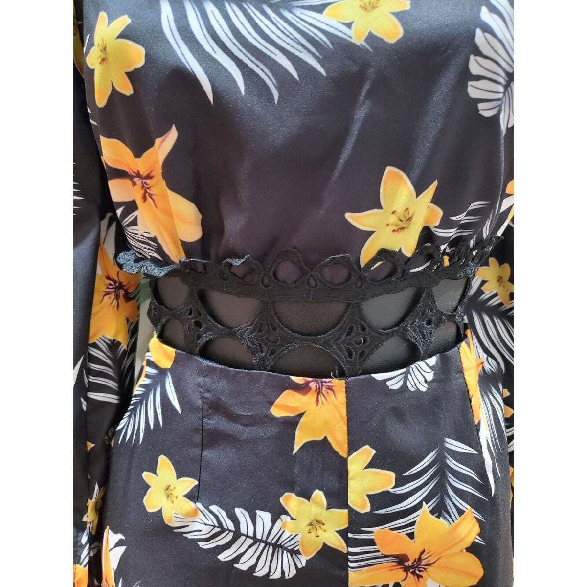 ChicMe Womens Black Floral Off the Shoulder Casual 1 Piece Romper Size Small