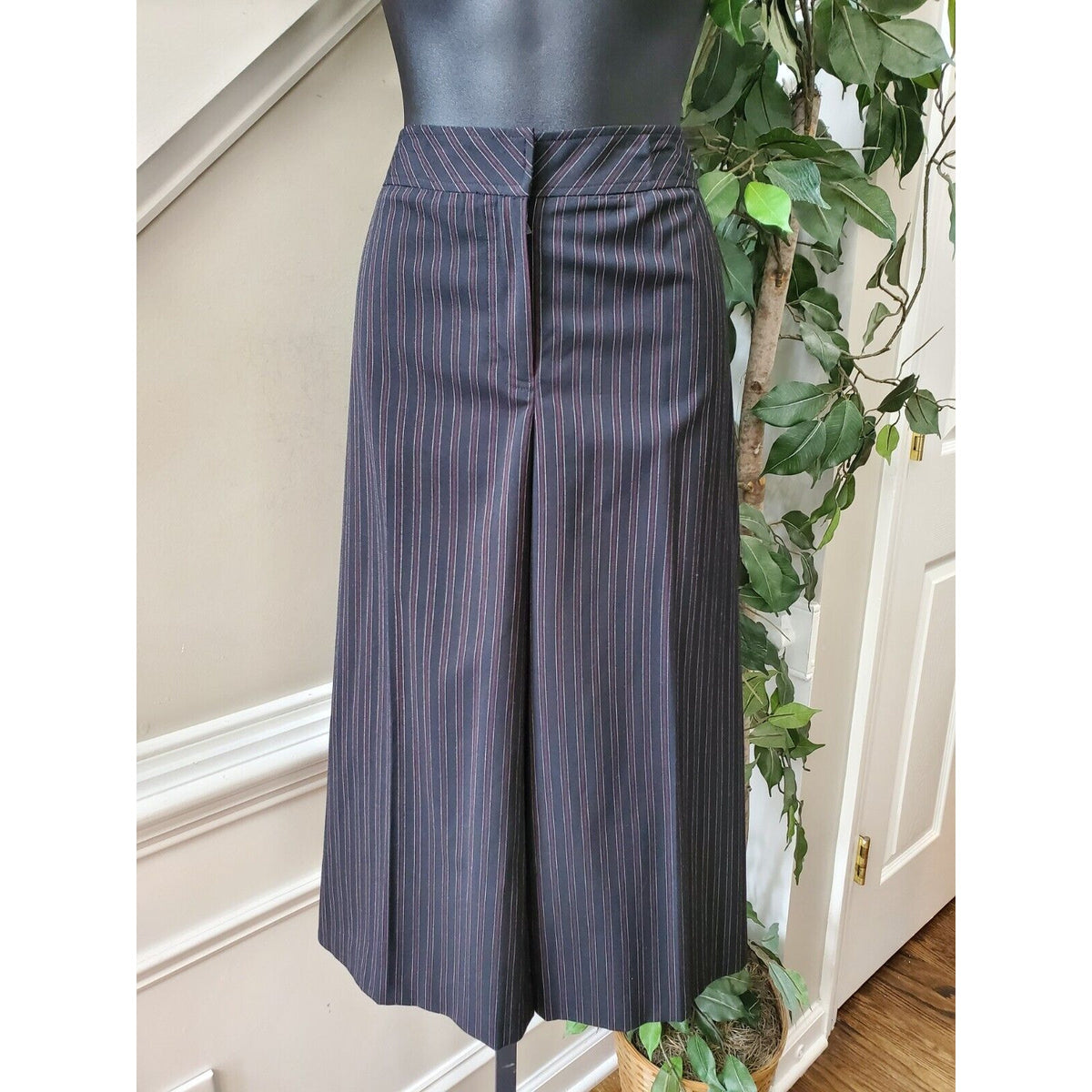 Covington Blue Striped Polyester Single Breasted Blazer & Skirt 2 Piece Suit 10
