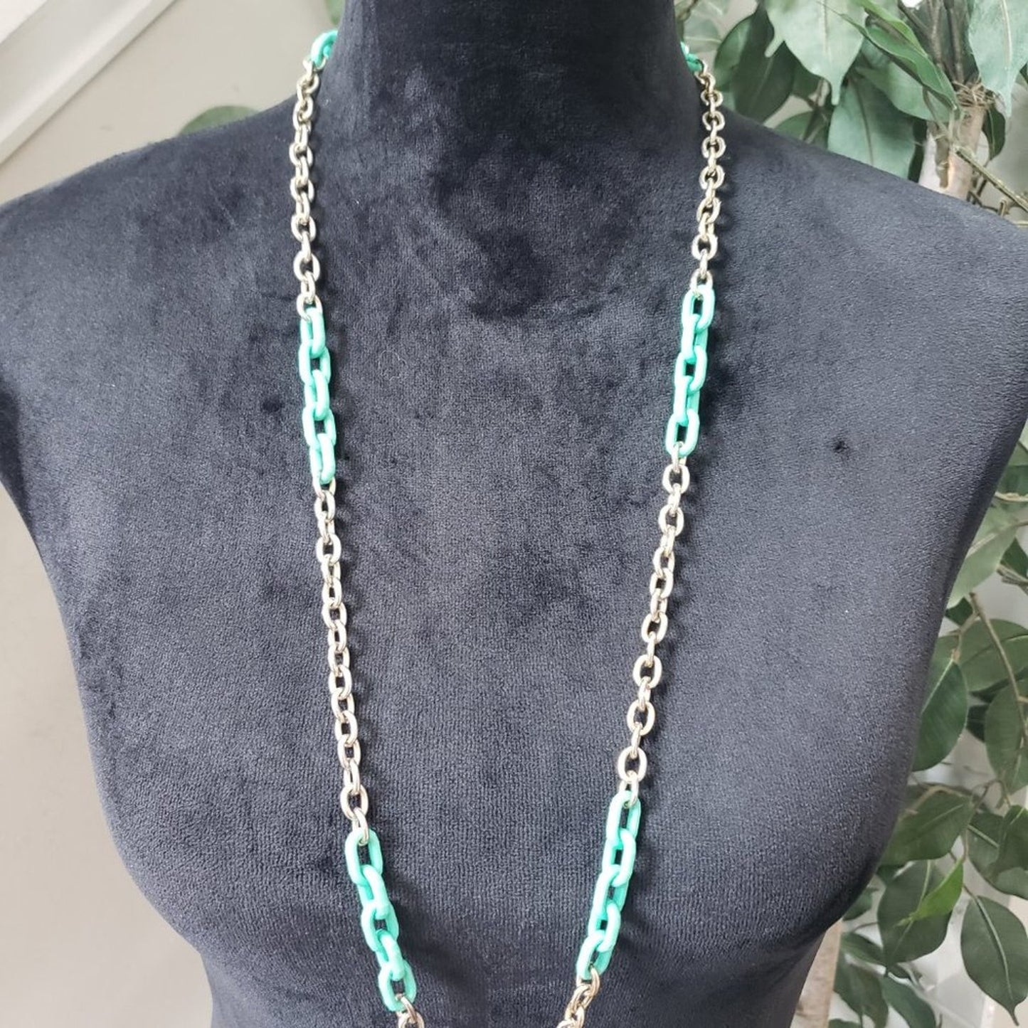 DEB Womens Vintage Green Turquoise Linked Gold Plated Chain Necklace