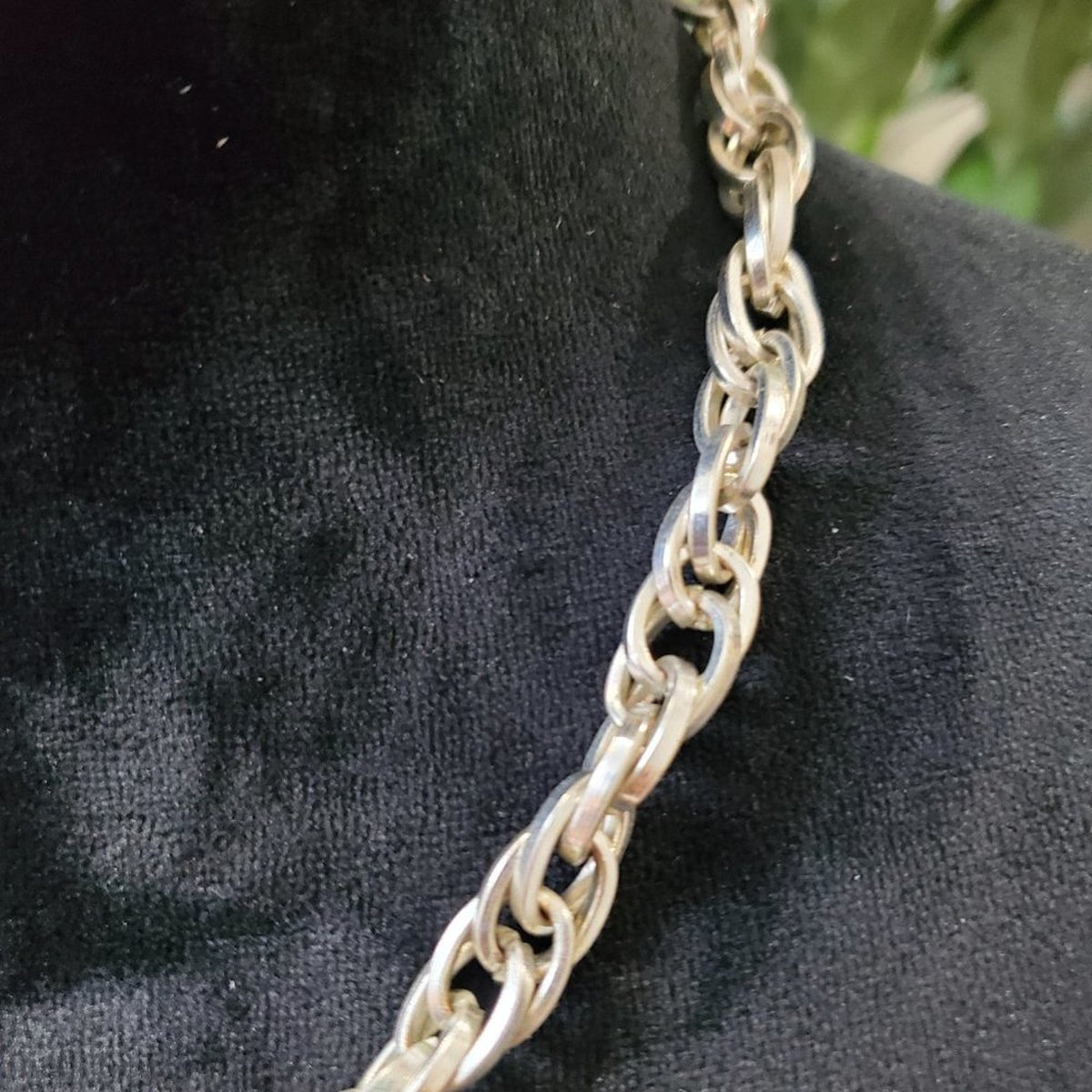 Women's Silver Tone Link Chain with Lobster Clasp Long Necklace