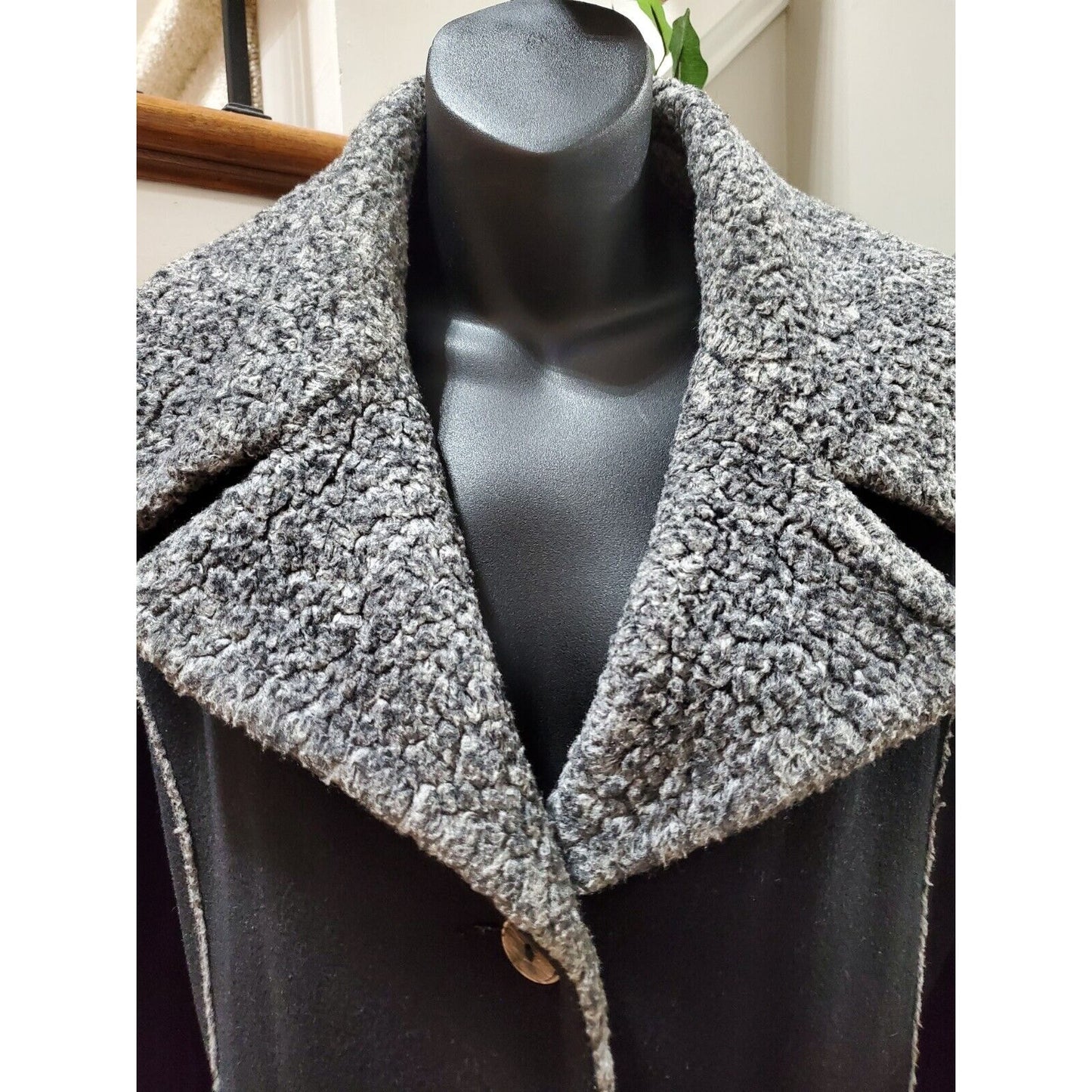 Vintage Madeline Women's Black Wool Long Sleeve Buttons Front Long Coat XL