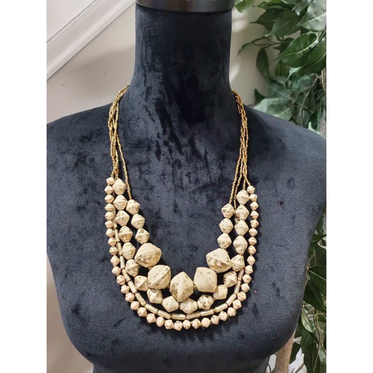 Teng Yue Women's Multistrand Shell Bead Statement Stylish Necklace