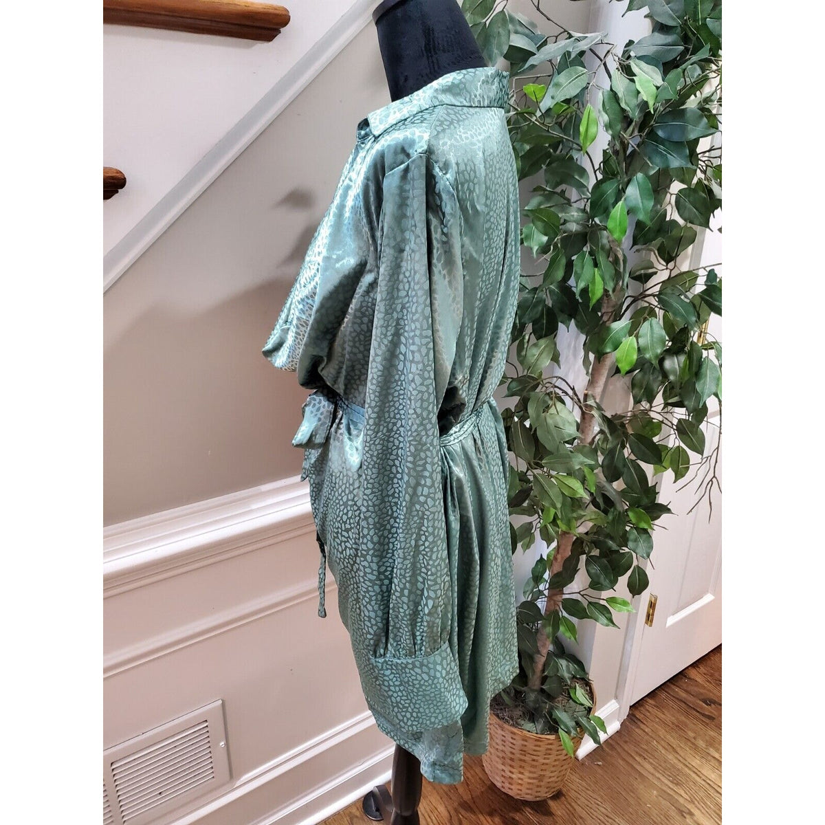 Fashion Nova "You Better Work" Green Polyester Long Sleeve Knee Length Size XL