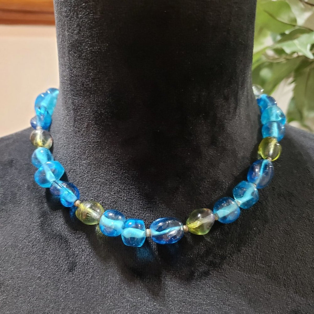 Womens Fashions Green Blue Glass Czech Beads Bib Necklace with Lobster Clasp