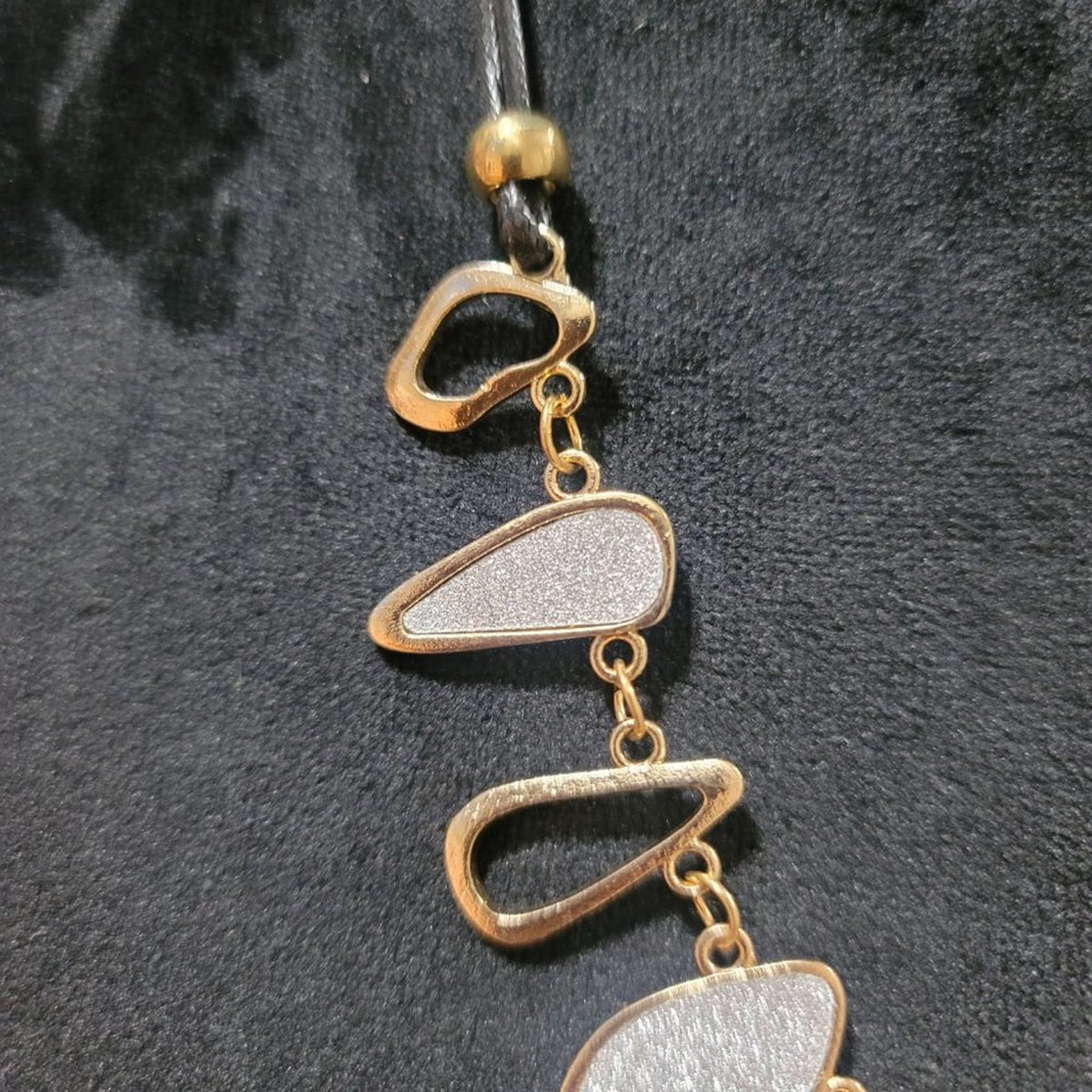 Women's Irregular Gold Plated Geometric Shape Chunky Choker Necklace