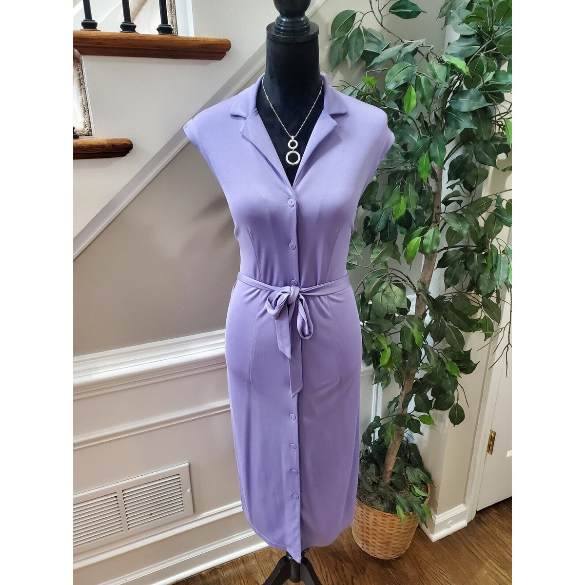 Casual Corner Women's Purple Rayon Neck Sleeveless Knee Length Dress Size Large