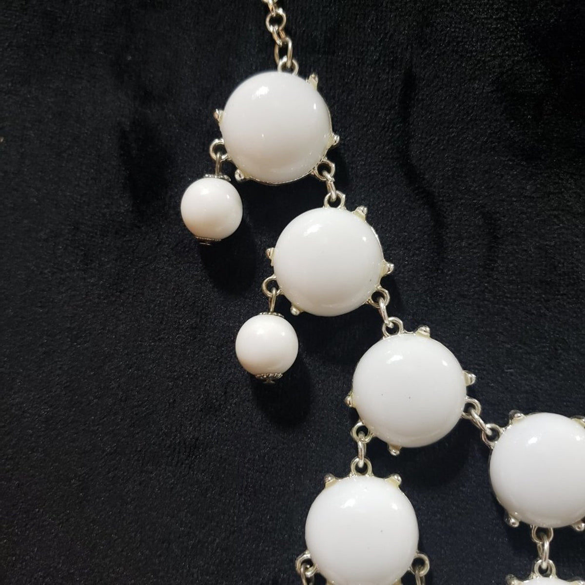 Jane Stone Women's White Drop Round Beads Statement Stylish Necklace