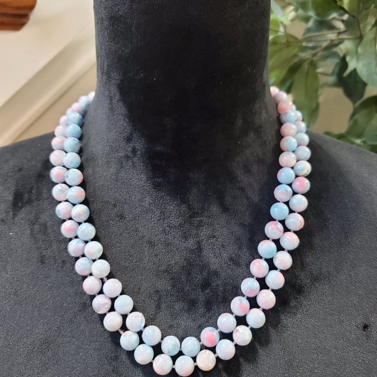 Women's Pink & White Two Layer Round Beaded Fashion Jewelry Necklace