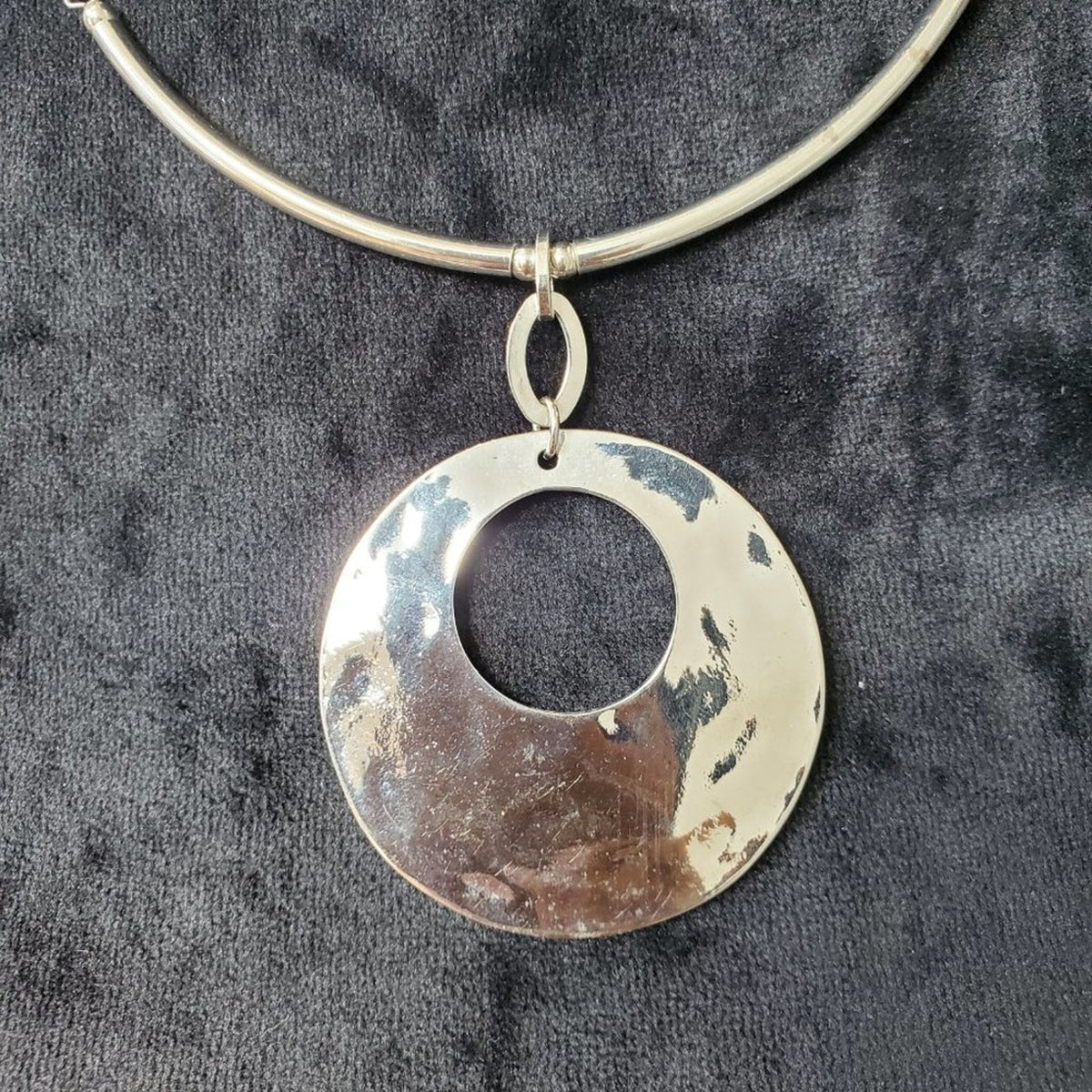 Women's Silver & Round White Shell Slider Jewelry Pendant