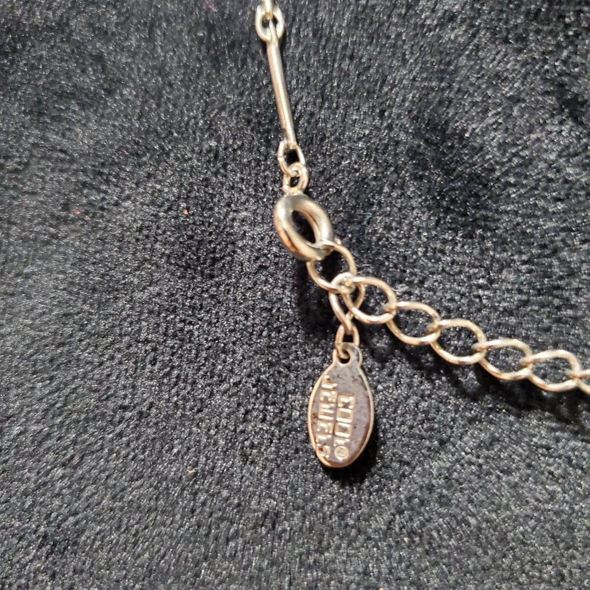 Cool Jewels Womens Gold Tone Luxury Floral Link Chain Pendant Necklace