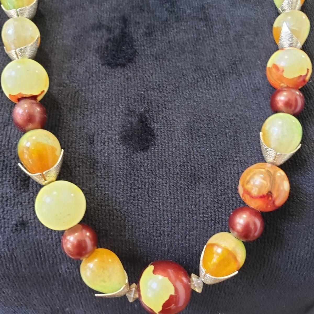 Women Fashions Multicolor Round Strand Beaded Collar Necklace with Lobster Clasp