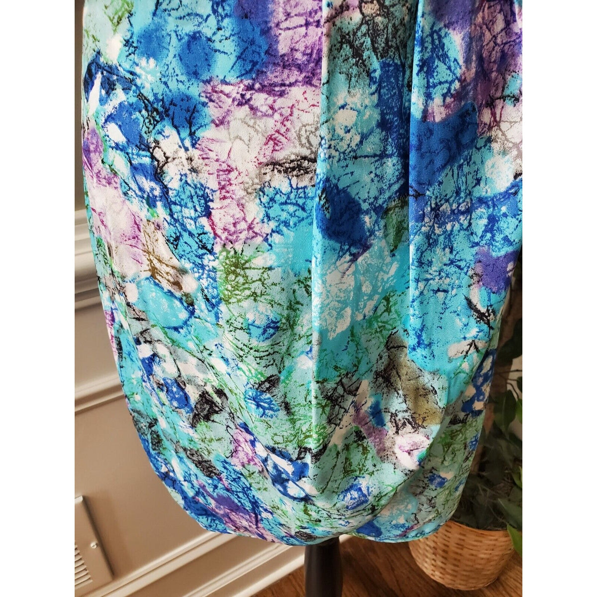 Charlie Jade Women Multicolor Polyester V-Neck Sleeveless Knee Length Dress L/G