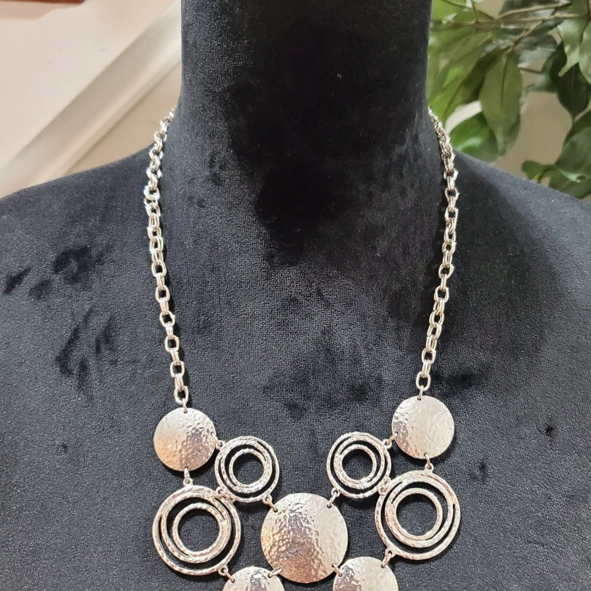 Women's Gold Round Decor Link Chain Fashion Jewelry Necklace
