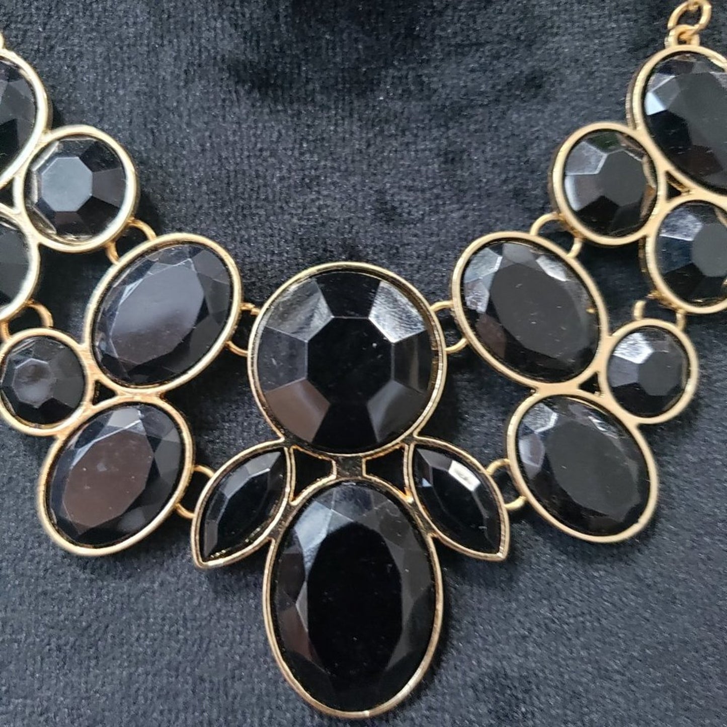 Women's Black & Gold Chain Teardrop Beaded Stylish Statement Fashion Necklace
