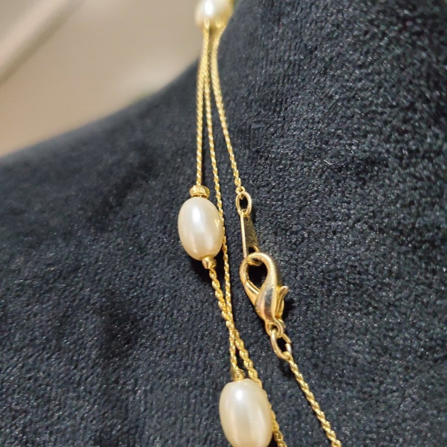 Women's Multilayer Beige Round Beaded Link Chain Fashion Pendant Necklace