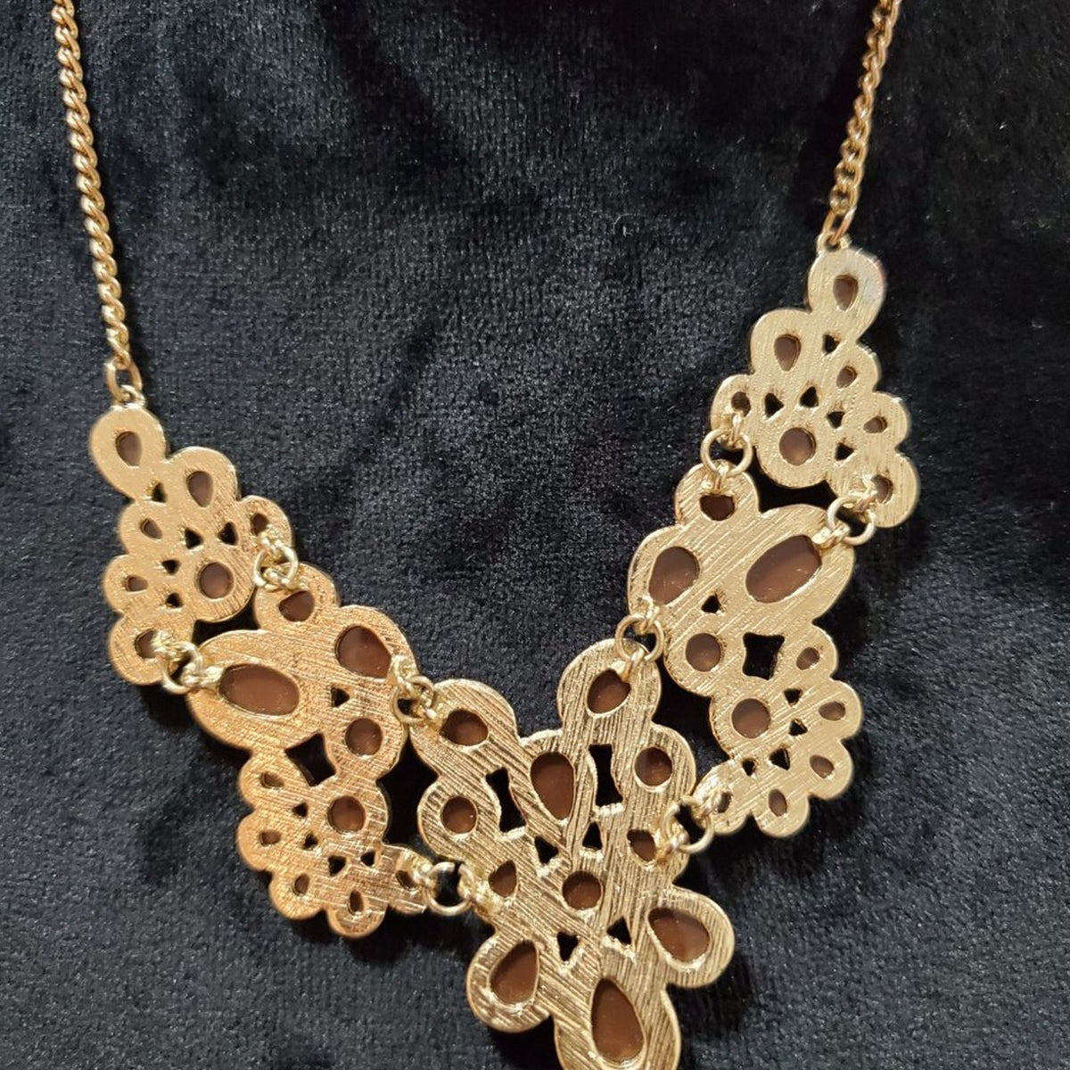 Women's Gold Tone Water Drop Brown Beaded Fashion Jewelry Necklace