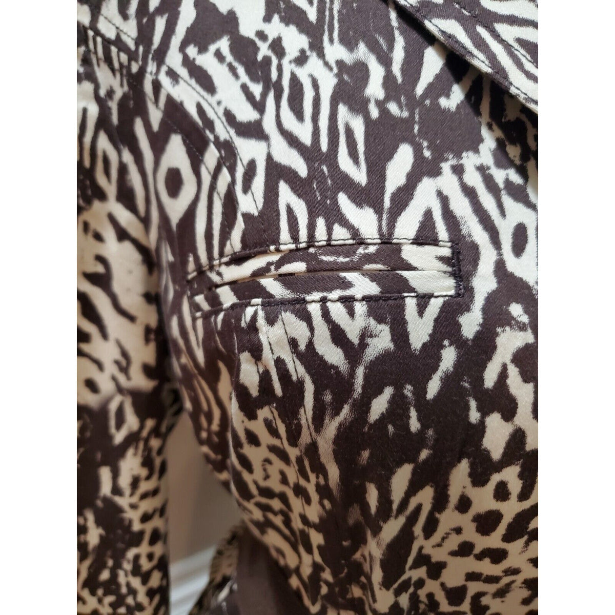 Bamboo Traders Women's Brown White Long Sleeve Belted Button Front Jacket Medium