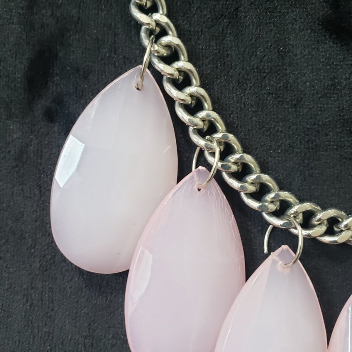 Women's Silver Tone Pink Oval Shape Beaded Chunky Stylish Necklace