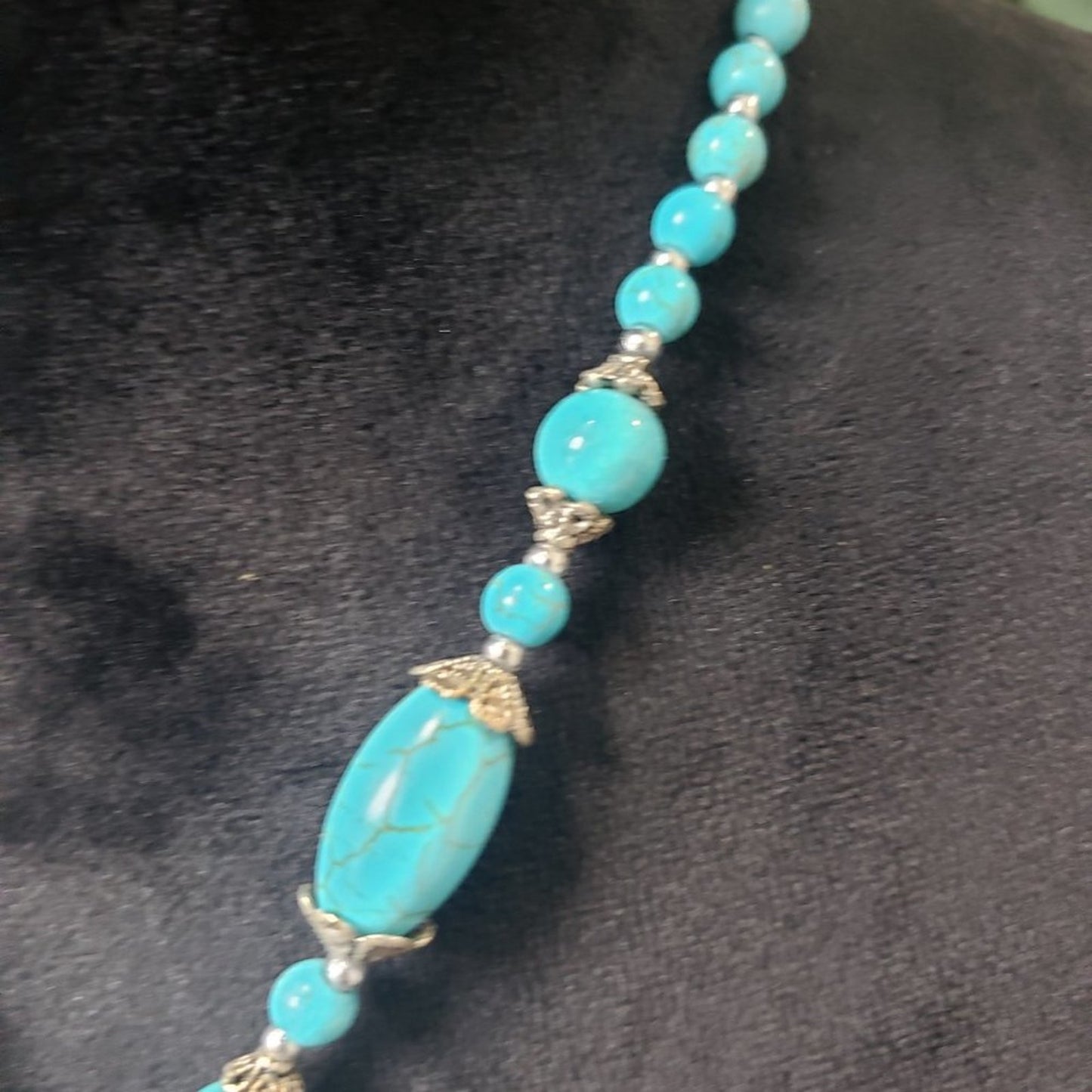 Womens Beaded Southwestern Style Faux Turquoise Pendant Necklace with Lobster