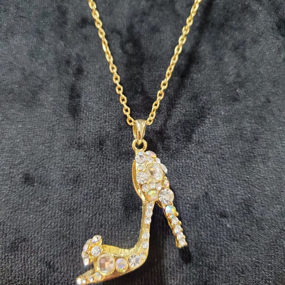 Women's Gold Tone Beaded High Heel Fashion Pendant Necklace