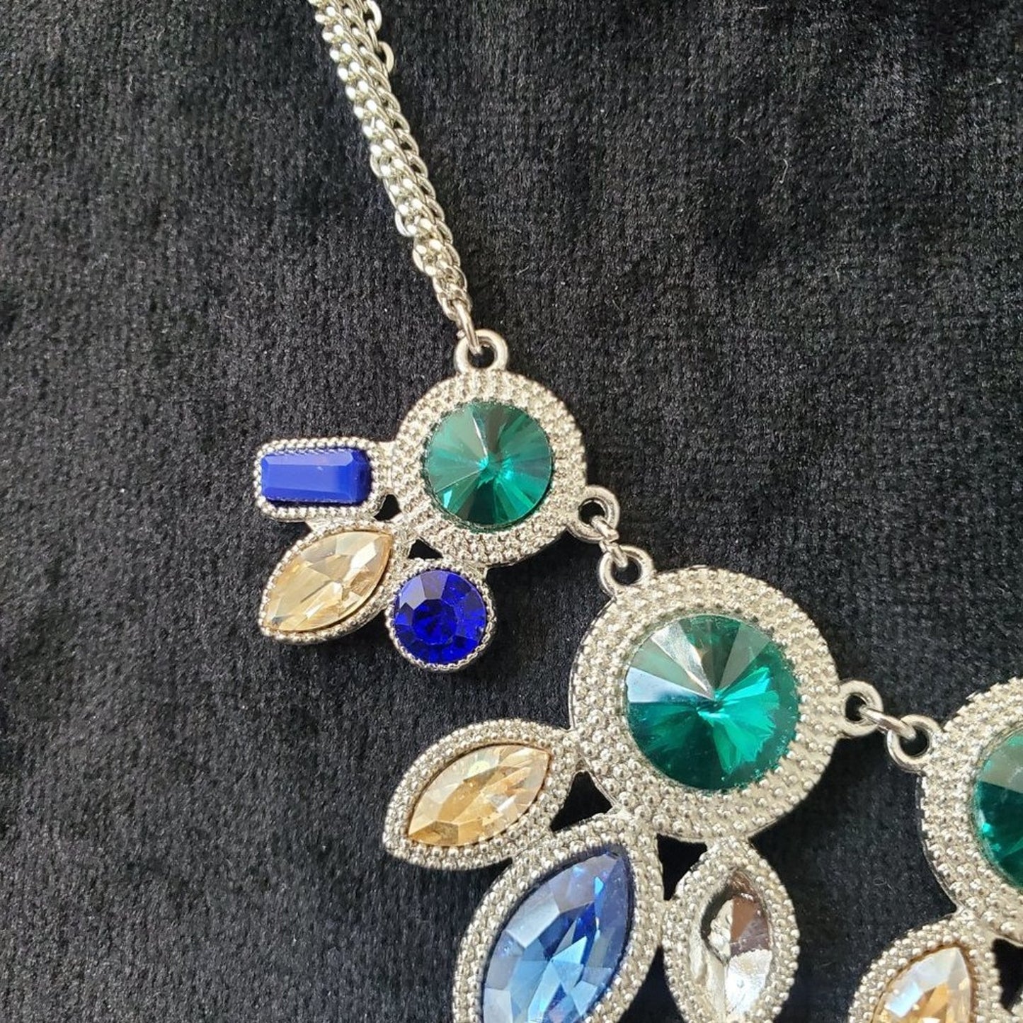 Women's Silver Blue Stones Chunky Statement Fashion Jewelry Necklace