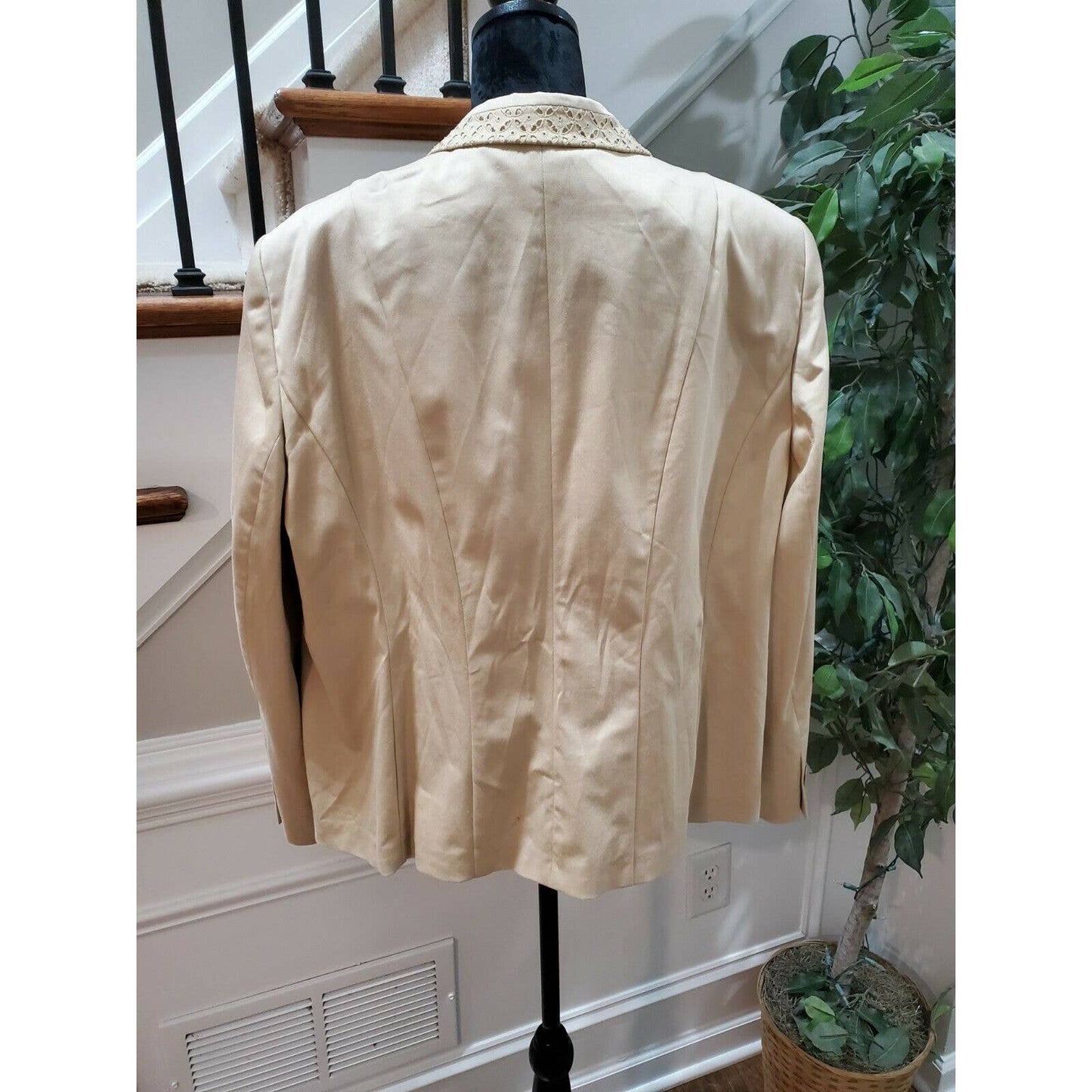 Bloomingdale's Basler Womens Tan Polyester Long Sleeve Single Breasted Blazer 50