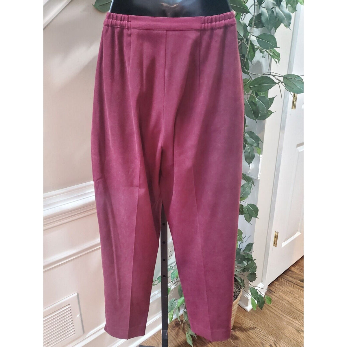 First Option Womens Maroon Single Breasted Four Button 2 Piece Pants & Coat MP