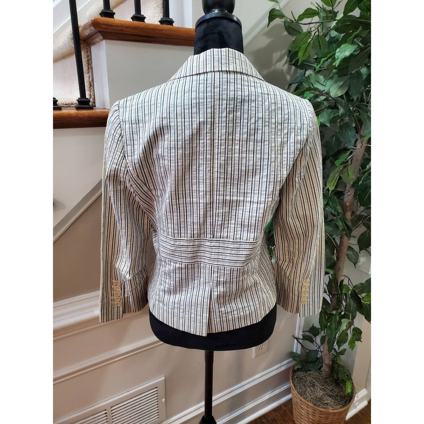 BCBGMaxazria Women's Striped Cotton Long Sleeve Single Breasted Fitted Blazer M