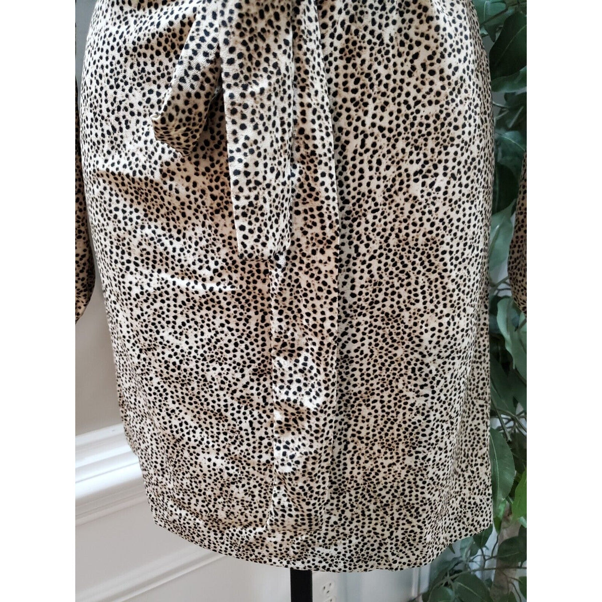 H&M Women's Beige & Black Polyester Round Neck Long Sleeve Knee Length Dress 2
