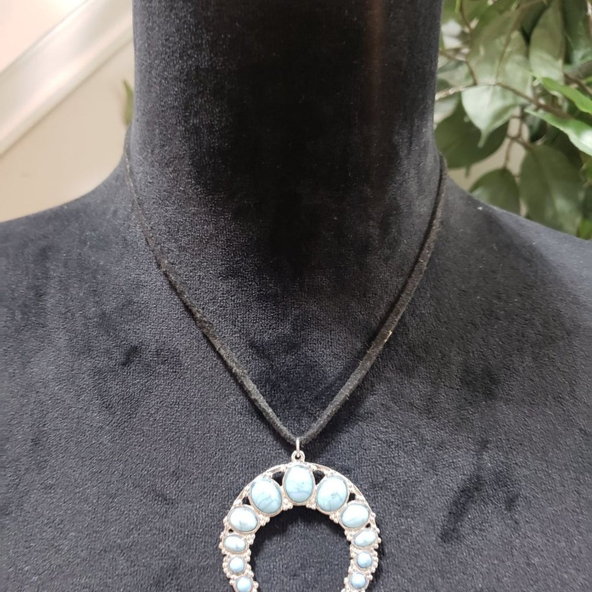 Women's Vintage Southwestern Cats eyes Squash Blossom Necklace