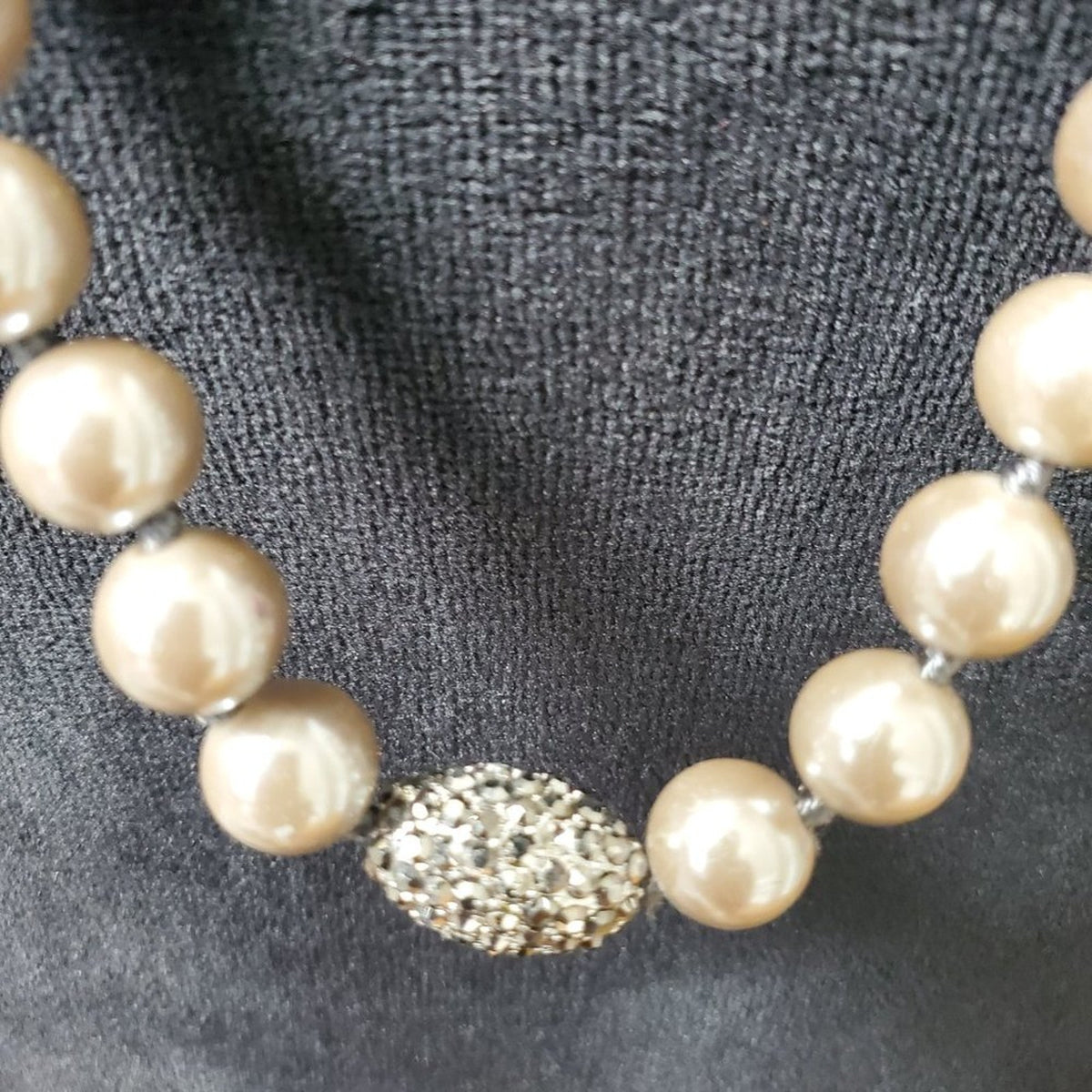 Chicos Womens Beige Plain Round Pearl  with Lobster Clasp Charm Necklace