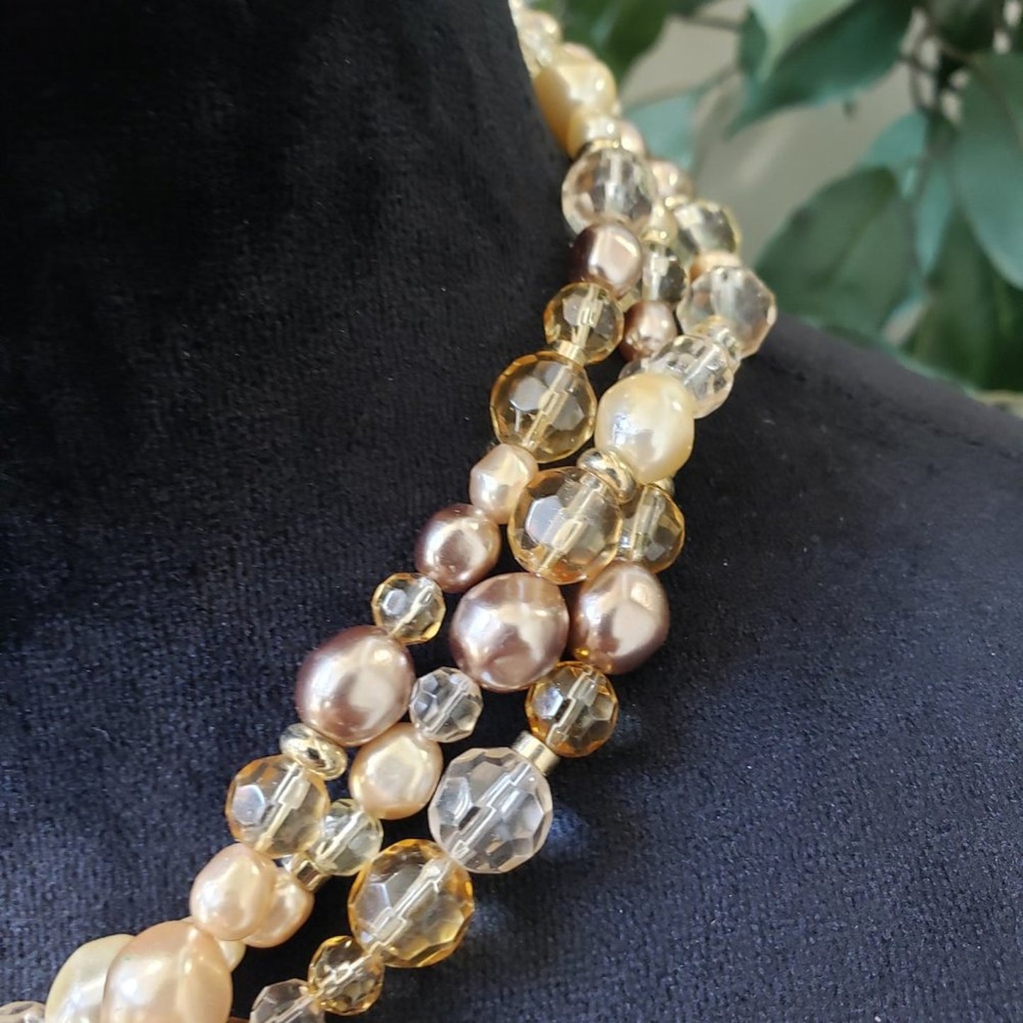 Womens Fashions Multicolor Faux Glass Beaded Collar Necklace with Lobster Clasp