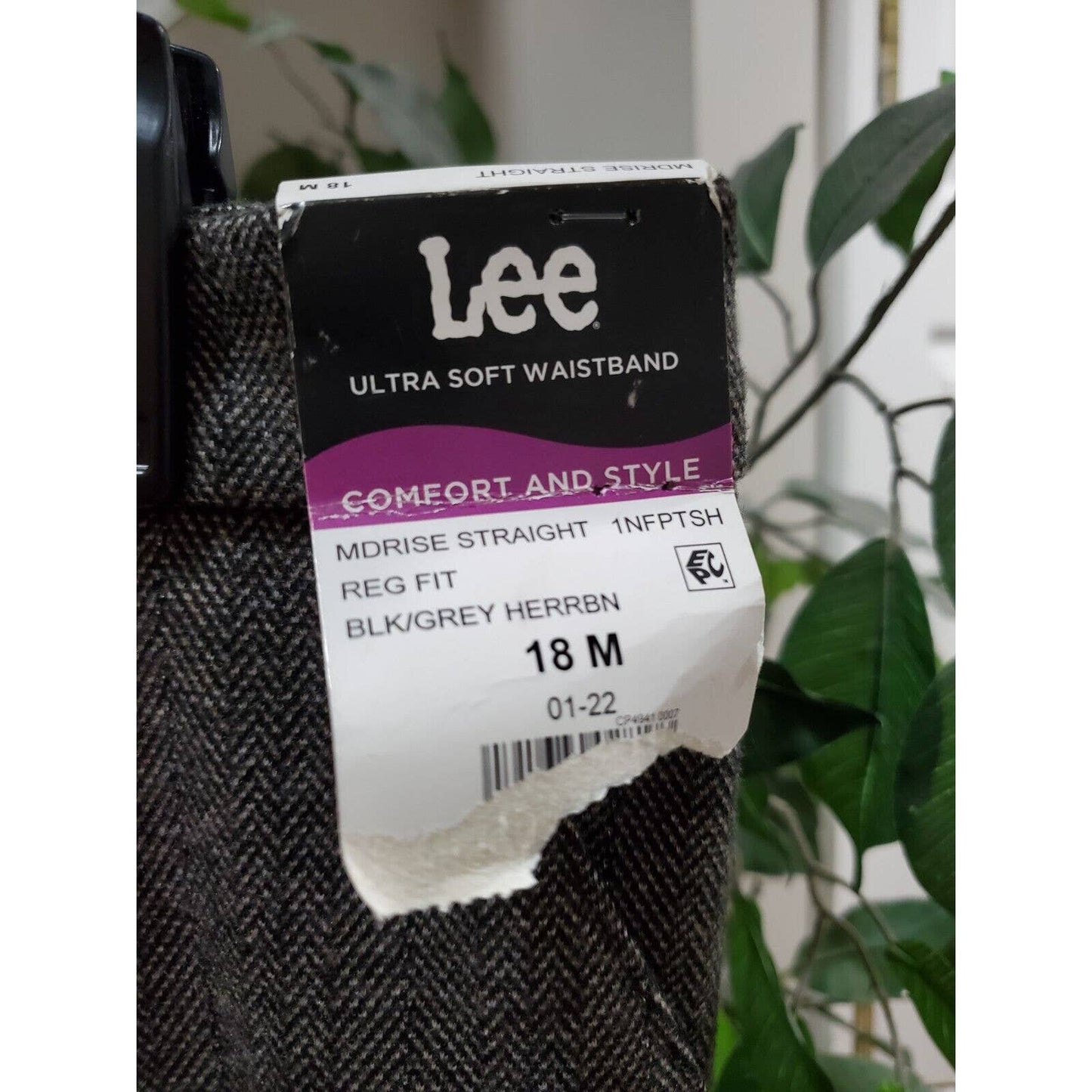 Lee Women's Brown Polyester Mid Rise Zipper Straight Fit Dress Pant Size 18M
