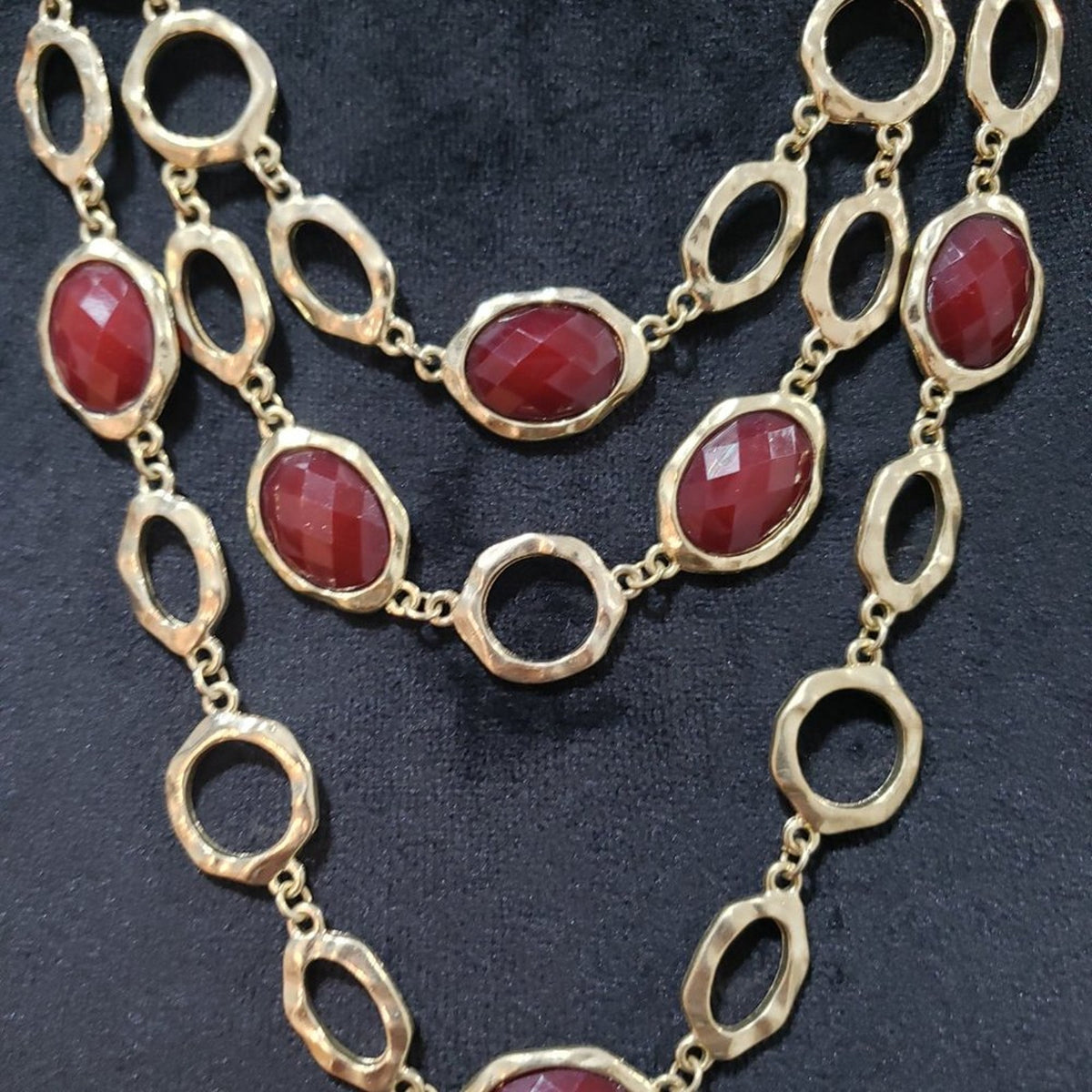 Womens Fashions Gold Tone Red Glass Stones Collar Necklace with Lobster Clasp