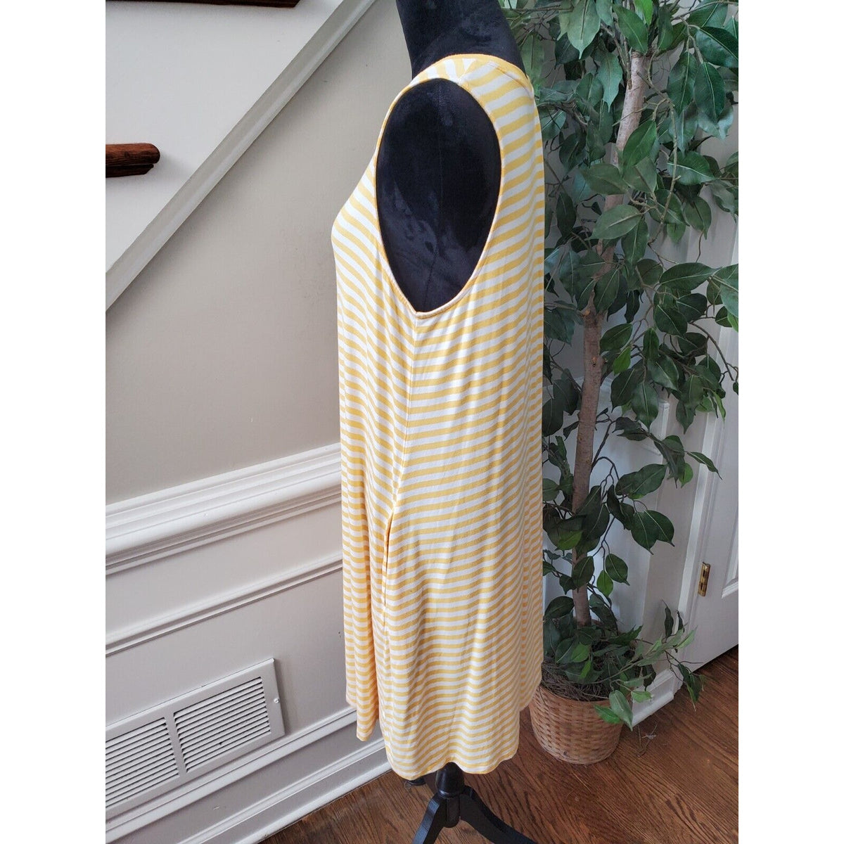 Time And Tru Yellow White Striped Round Neck Sleeveless Knee Length Dress XL