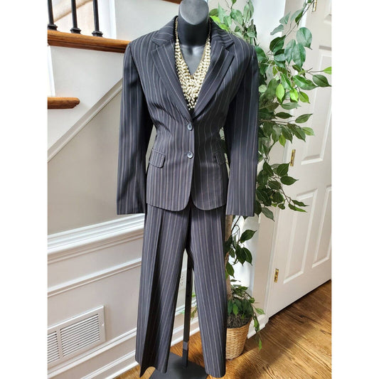 Tahari Women's Black Polyester Single Breasted Blazer & Pant 2 Pc's Suit Size 6