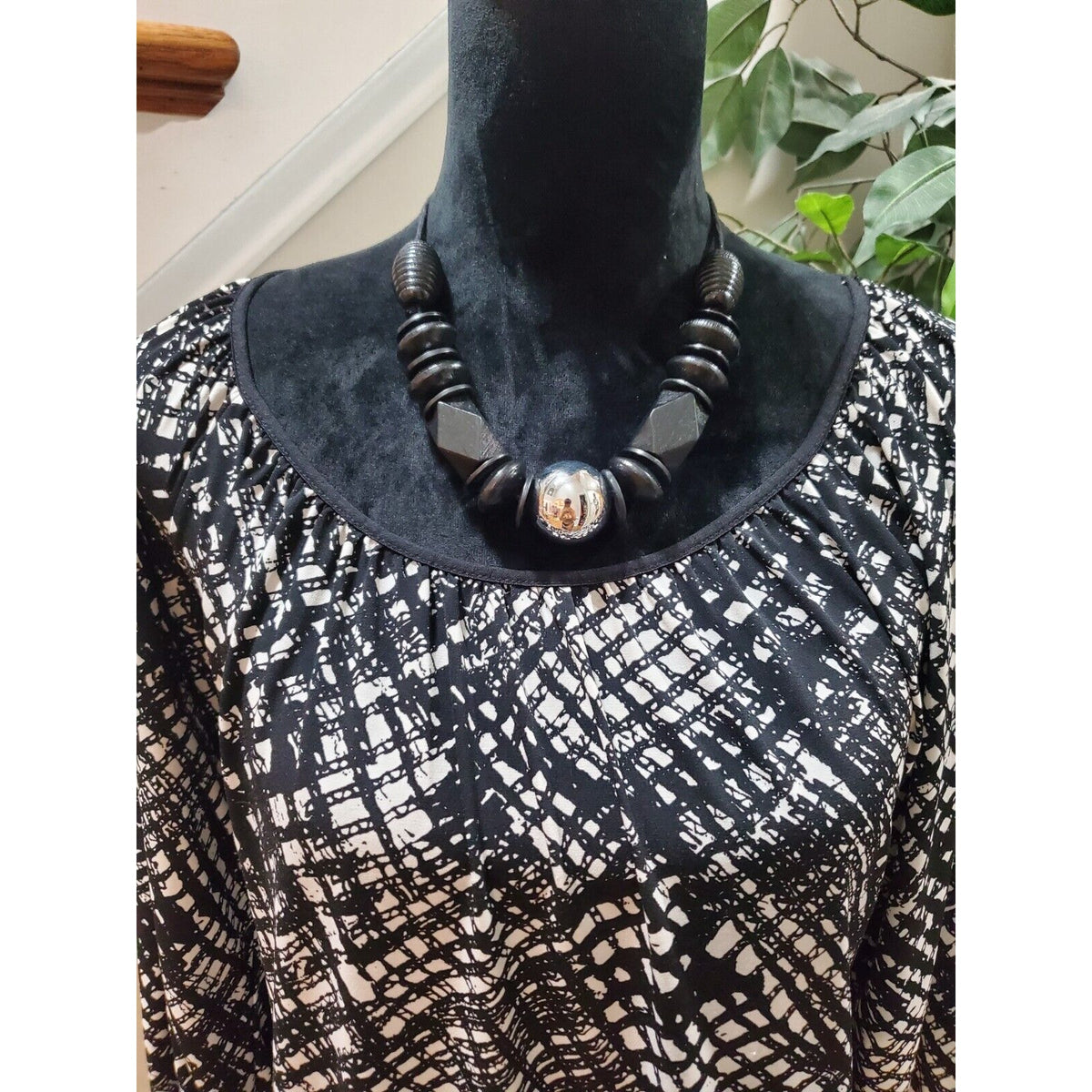 Michael Kors Women Black & White Polyester Scoop Neck Long Sleeve Top Blouse S/P
