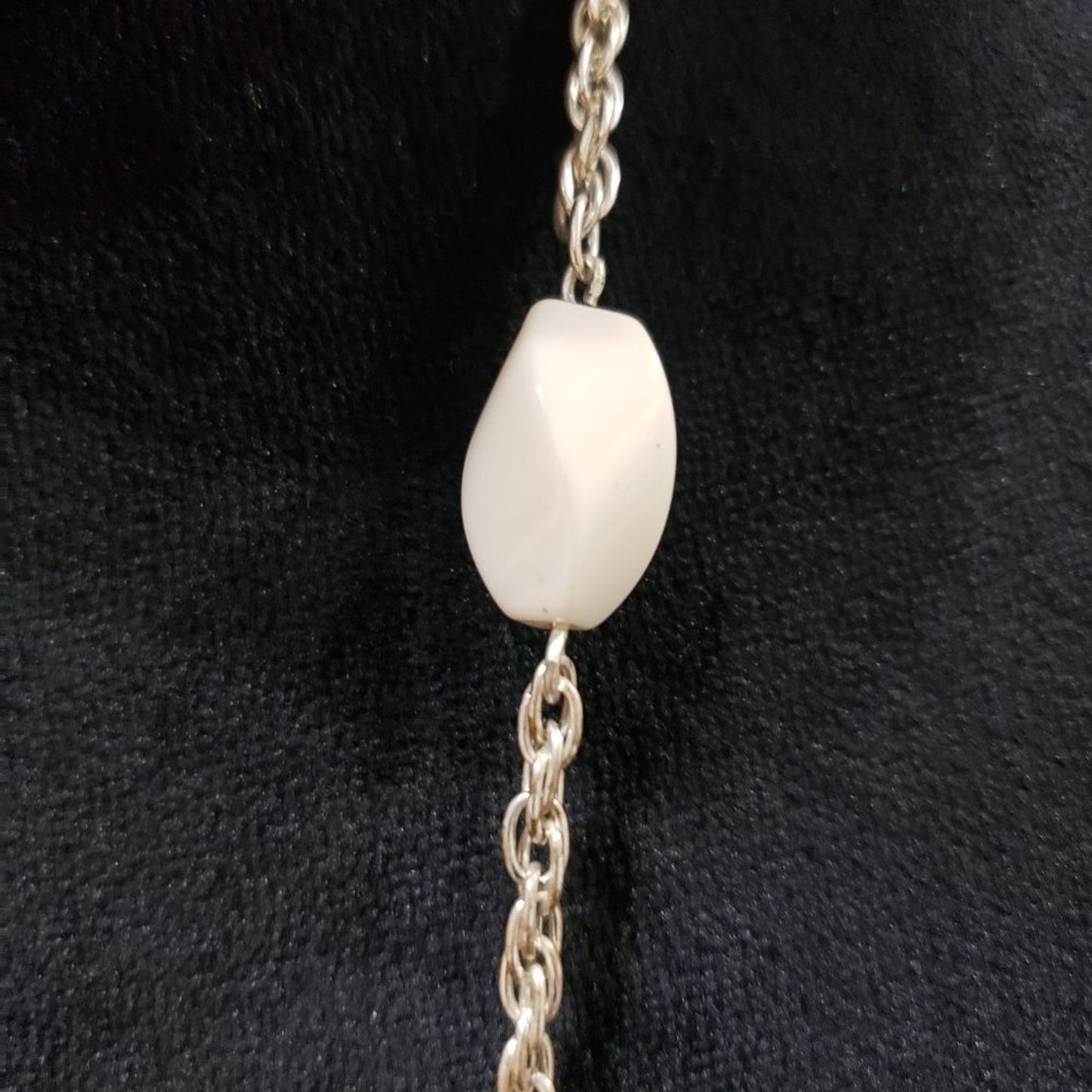 Women's White Round Beaded Link Chain Fashion Pendant Necklace